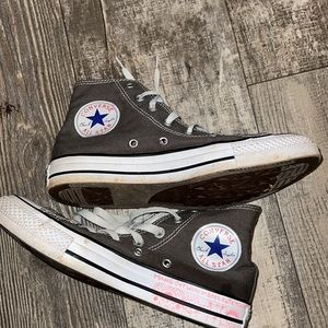 EUC Converse Gray High top sneakers in size 7!